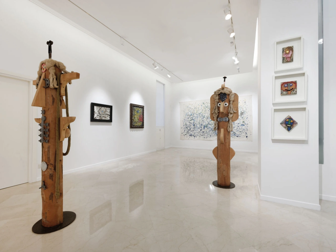 Enrico Baj - Panoramica dei totem